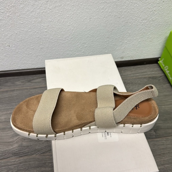 Style & Co. Women's Tan Sandals - Picture 5 of 6